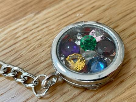 �e�[�u��, �ؐ�, �J�b�v, �؍� ���܂܂�Ă���摜

�����I�ɐ������ꂽ����